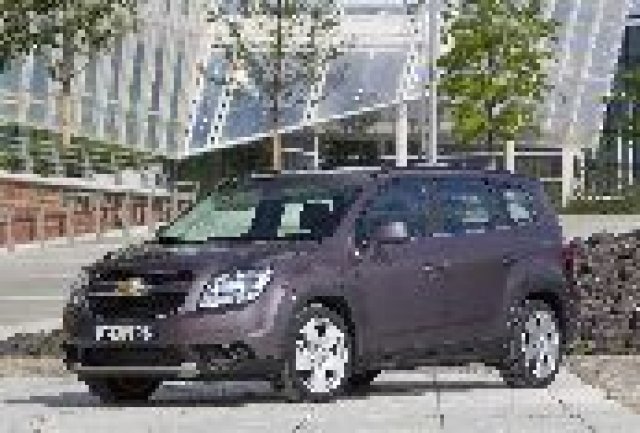 Нов играч при MPV возилата