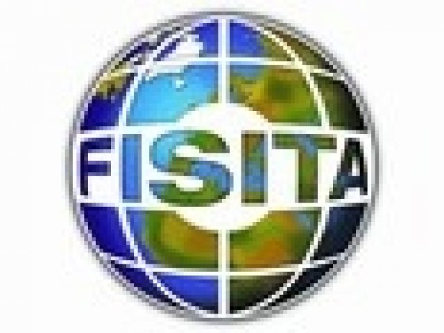 Mercedes и BMW призовават за унифициране на електромобилите