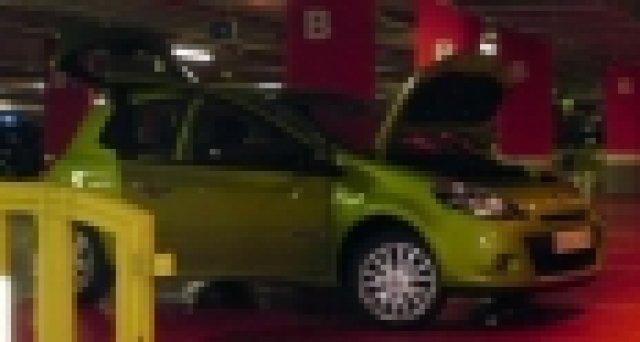 Неофициална снимка на обновеното Renault Clio