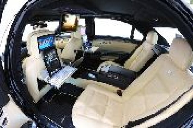 Най-бързият „офис на колела” от Brabus