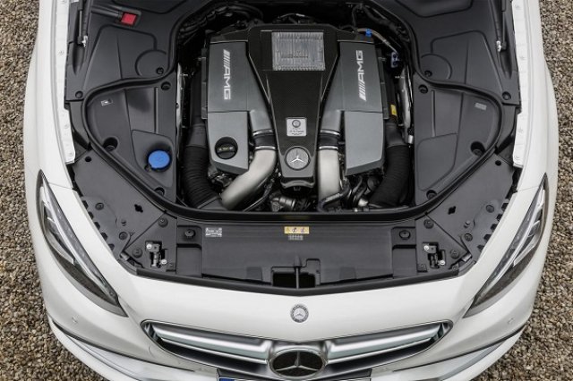 Mercedes-Benz зарязва 5.5-литровия V8 