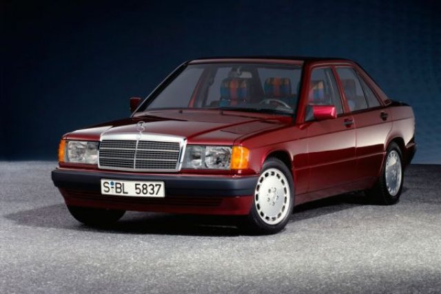 Рядката версия Mercedes-Benz 190E Avantgarde
