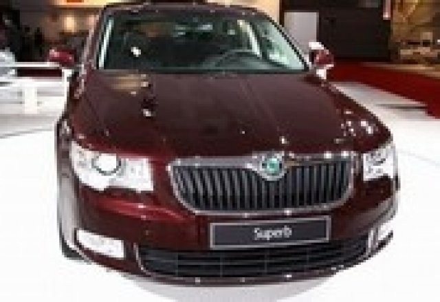В Париж Skoda представя Superb 4x4