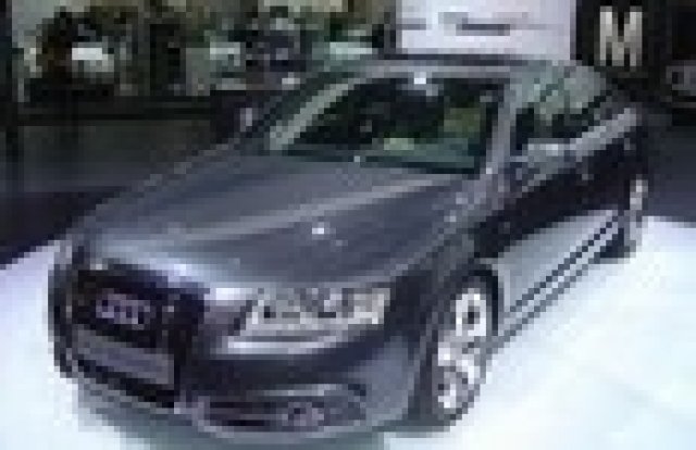 Audi представя А6 след фейслифт в Москва