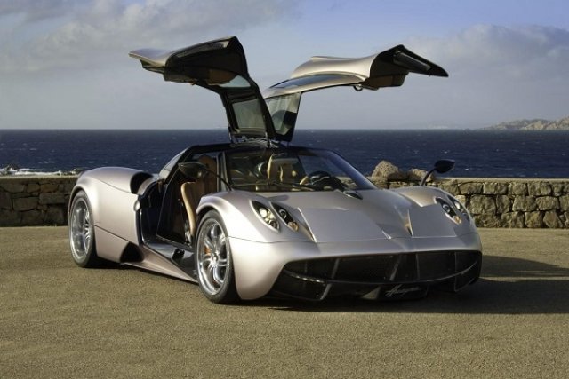 2 млн. лева е началната цена на Pagani Huayra