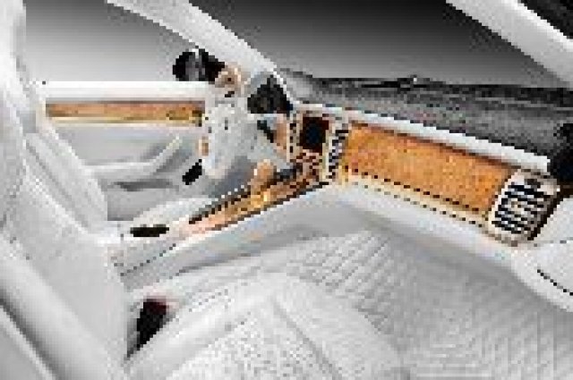 Крокодилска кожа и истинско злато