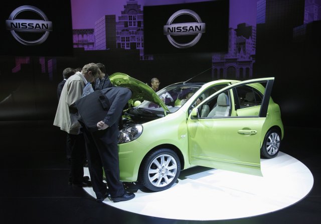 Nissan откри дефект в 841 000 автомобила