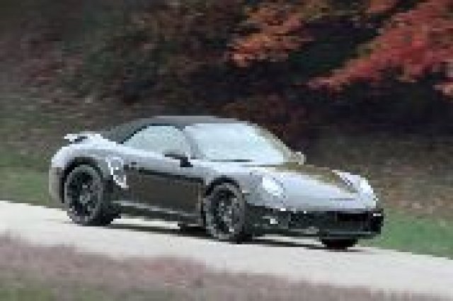 Шпионски снимки на новото Porsche 911