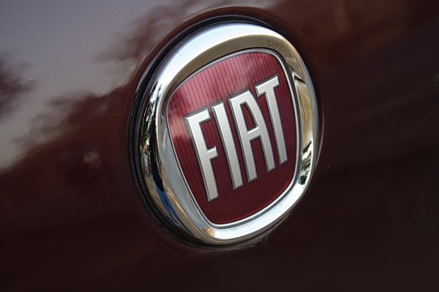 Fiat иска парче от пая на Dacia