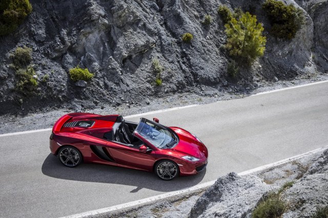0-346 км/час на борда на McLaren MP4-12C Spider