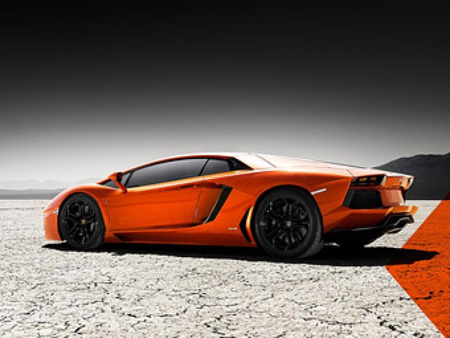 Lamborghini Aventador ще заключва половината цилиндри
