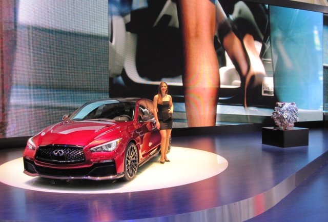 Infiniti сложи мотор от GT-R на Q50