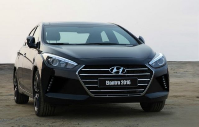 Първа снимка на новия Hyundai Elantra