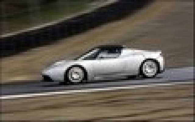 Tesla ще произвежда и седан