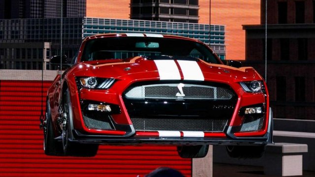 Mustang Shelby GT500 получава над 700 коня мощност (ВИДЕО)