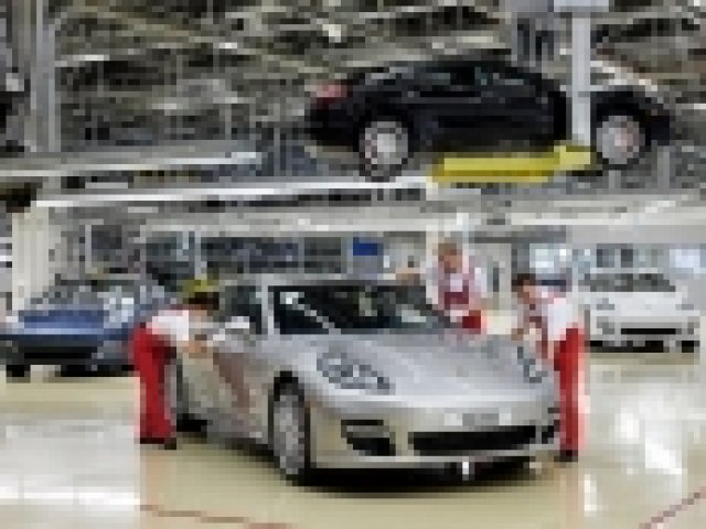Porsche произведе 10 000 броя от Panamera