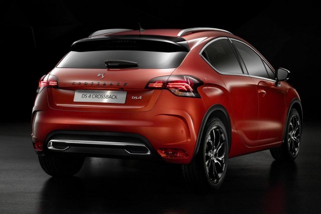 Обновеният DS4 получи всъдеходен вариант