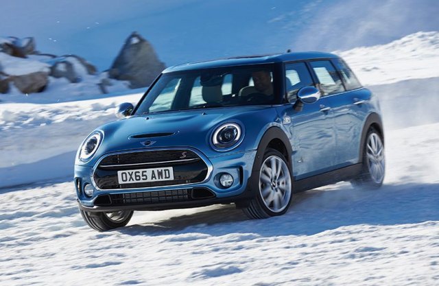 MINI представи първия Clubman с 4х4