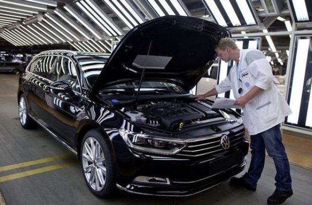 Volkswagen потвърди, че търси място за нов завод на Skoda