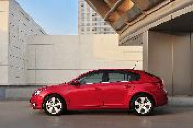 Това е Cruze хечбек