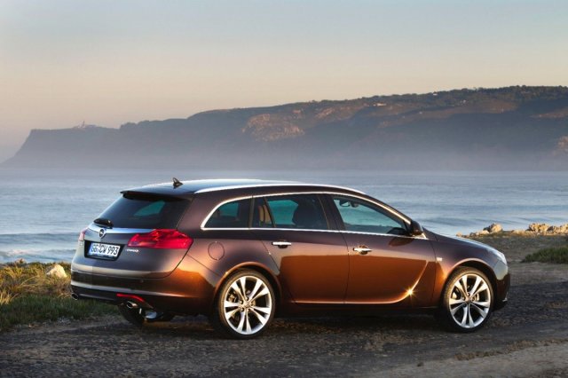 Opel Insignia - най-добрият употребяван автомобил в средния клас