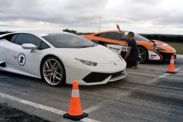 McLaren 650S vs Lamborghini Huracan