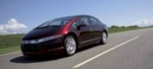 Honda разработва конкурент на Toyota Prius