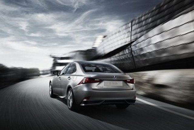 Lexus IS F ще бъде с нов атмосферен двигател