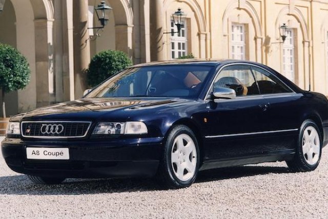 Какво се случва със забравеното Audi A8 с две врати?