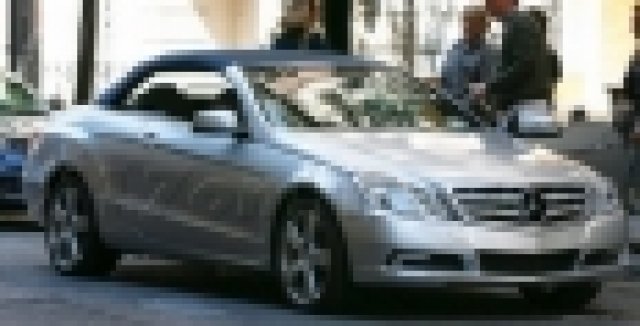 Mercedes-Benz E-Class Cabrio баз камуфлаж!