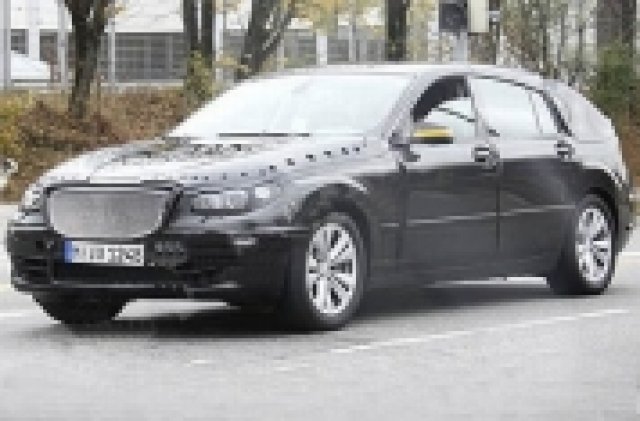 Нови шпионски снимки на BMW PAS