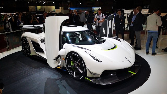 Koenigsegg показа