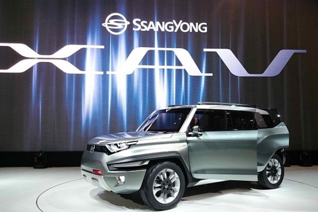 SsangYong показа нов хибриден кросовър-кабриолет