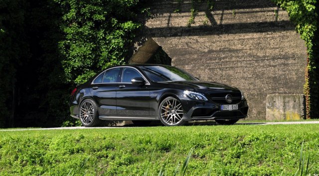 Brabus доработи Mercedes C63 S