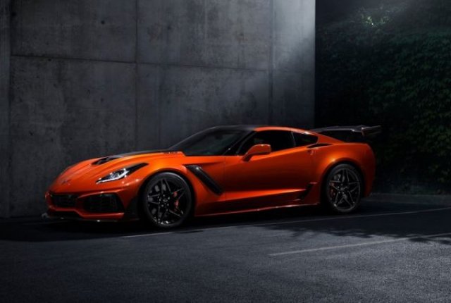 Следващият Chevrolet Corvette – хибрид с 1000 коня