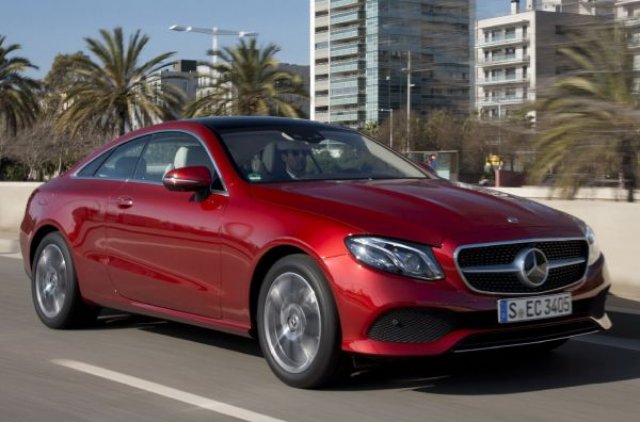 Гейовете избраха Mercedes-Benz E-Class за „Кола на годината”