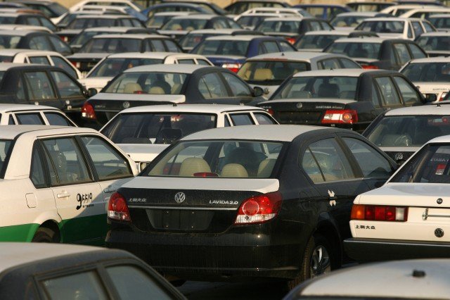 Volkswagen увеличава производството в Китай