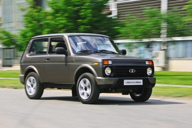 Ето я и градската Lada Niva