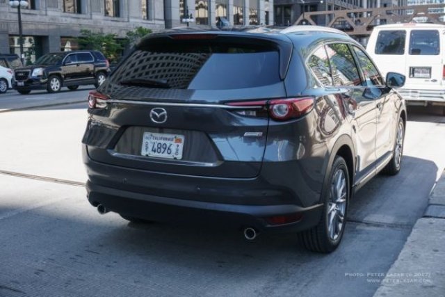 Хванаха новата Mazda CX-8 без маскировка