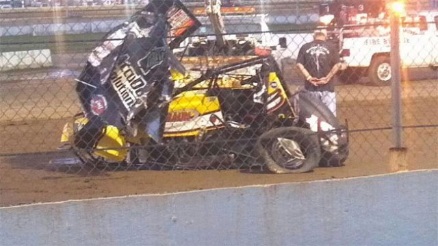 Шампион от NASCAR загина на състезание 