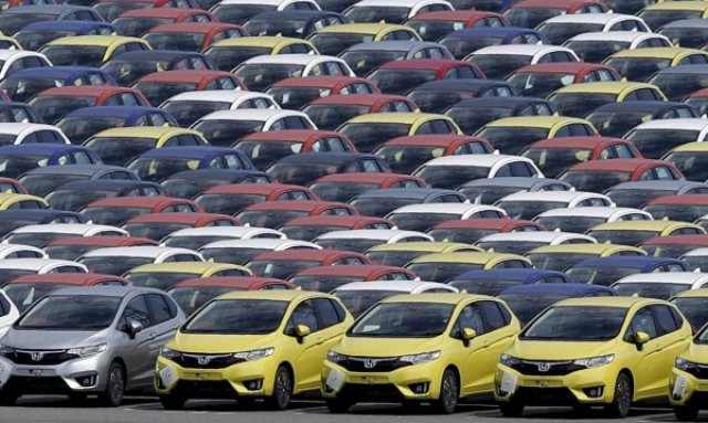 Пазарът на нови коли в България расте