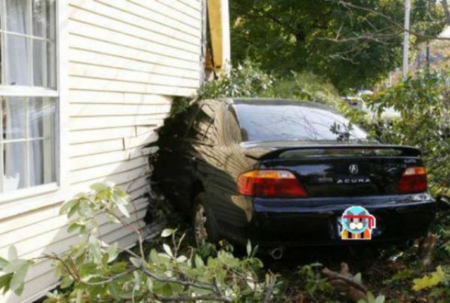 21-годишна Acura TL се продава за долар