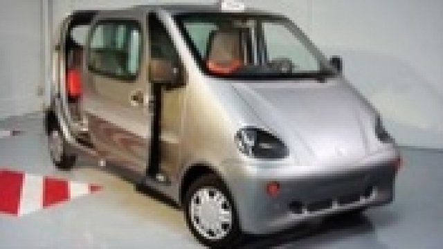 Tata Motors започва серийно производство на „въздушна кола”