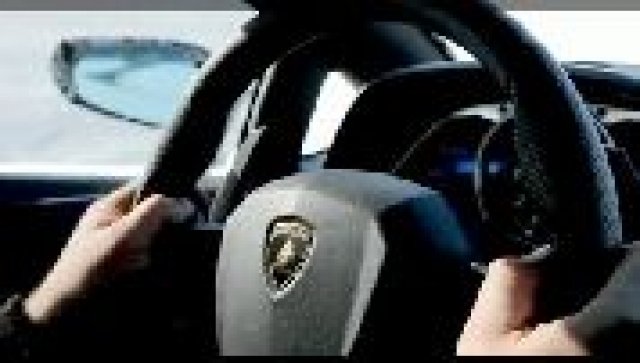 120 секунди с Lamborghini Aventador