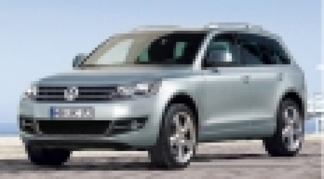 VW Touareg се забавлява в пустинята - видео