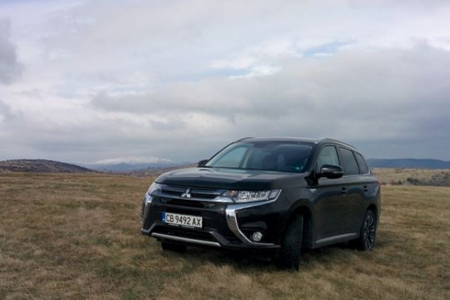 Електрошок: тестваме Mitsubishi Outlander PHEV (ВИДЕО)