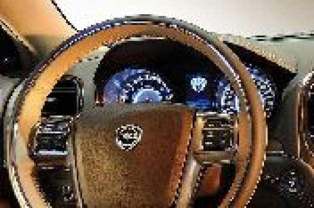 Lancia показа интериора на новата Thema