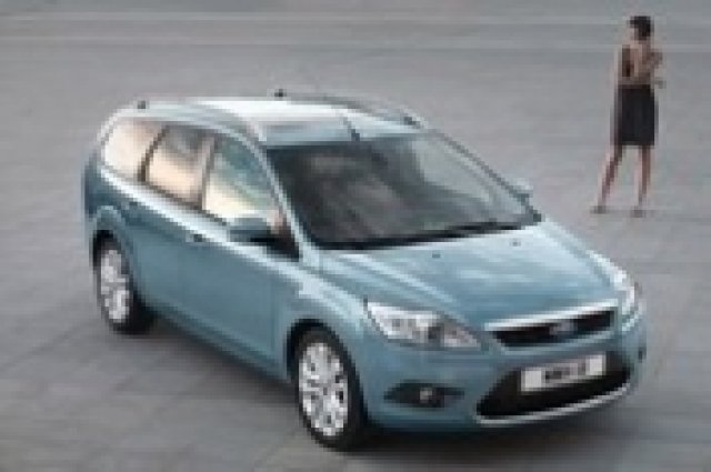 Ford обнови и комбито на Focus