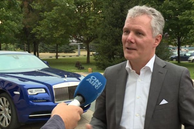 Защо Rolls-Royce никога не може да е SUV (ВИДЕО)