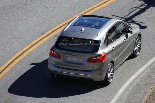 BMW 2-Series Active Tourer лъсна в нета